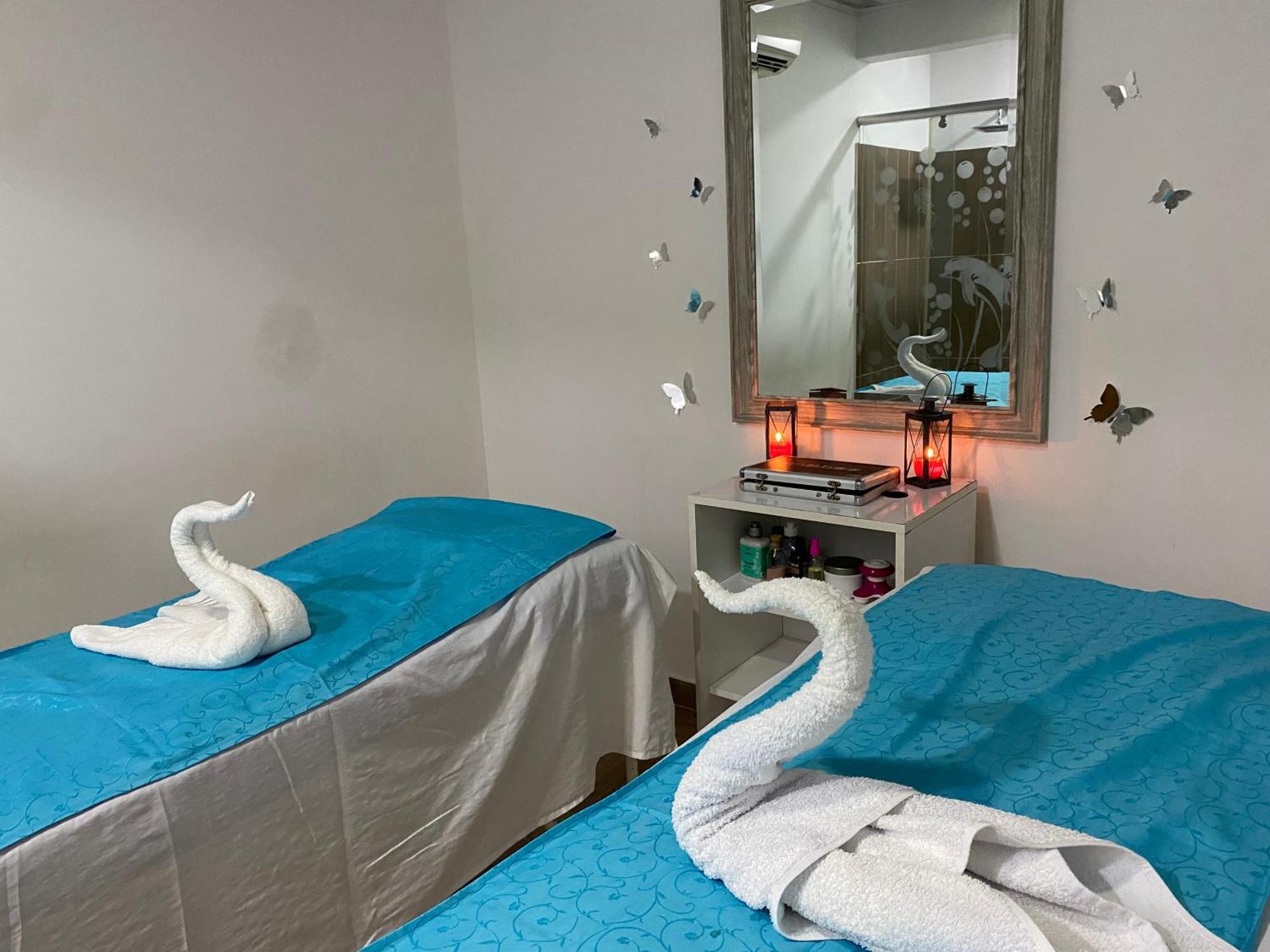 חירארדוט Hotel Deluxe Oasis De La Colina מראה חיצוני תמונה