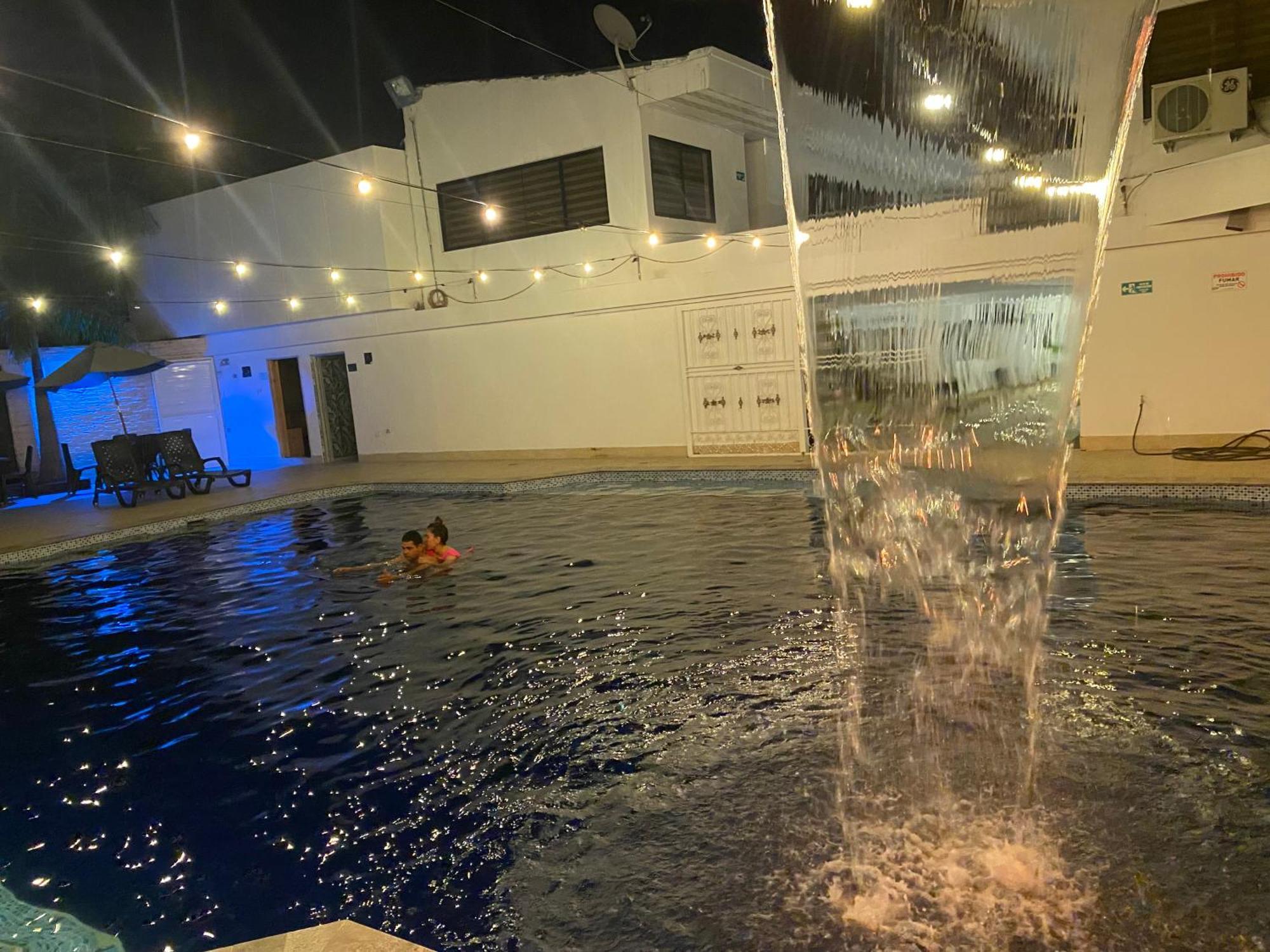 חירארדוט Hotel Deluxe Oasis De La Colina מראה חיצוני תמונה