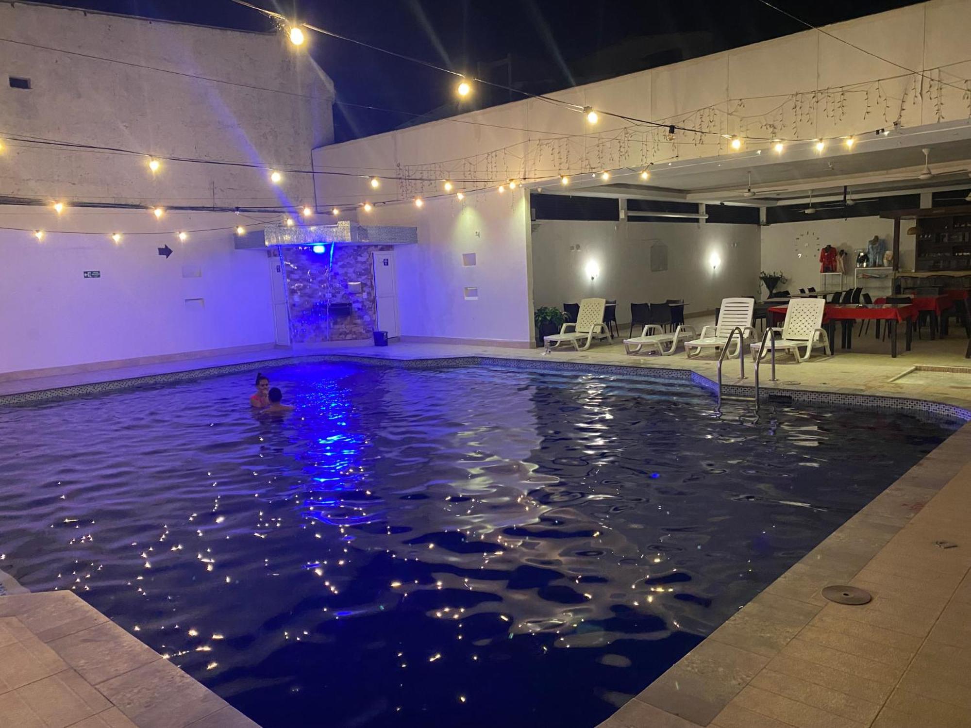 חירארדוט Hotel Deluxe Oasis De La Colina מראה חיצוני תמונה