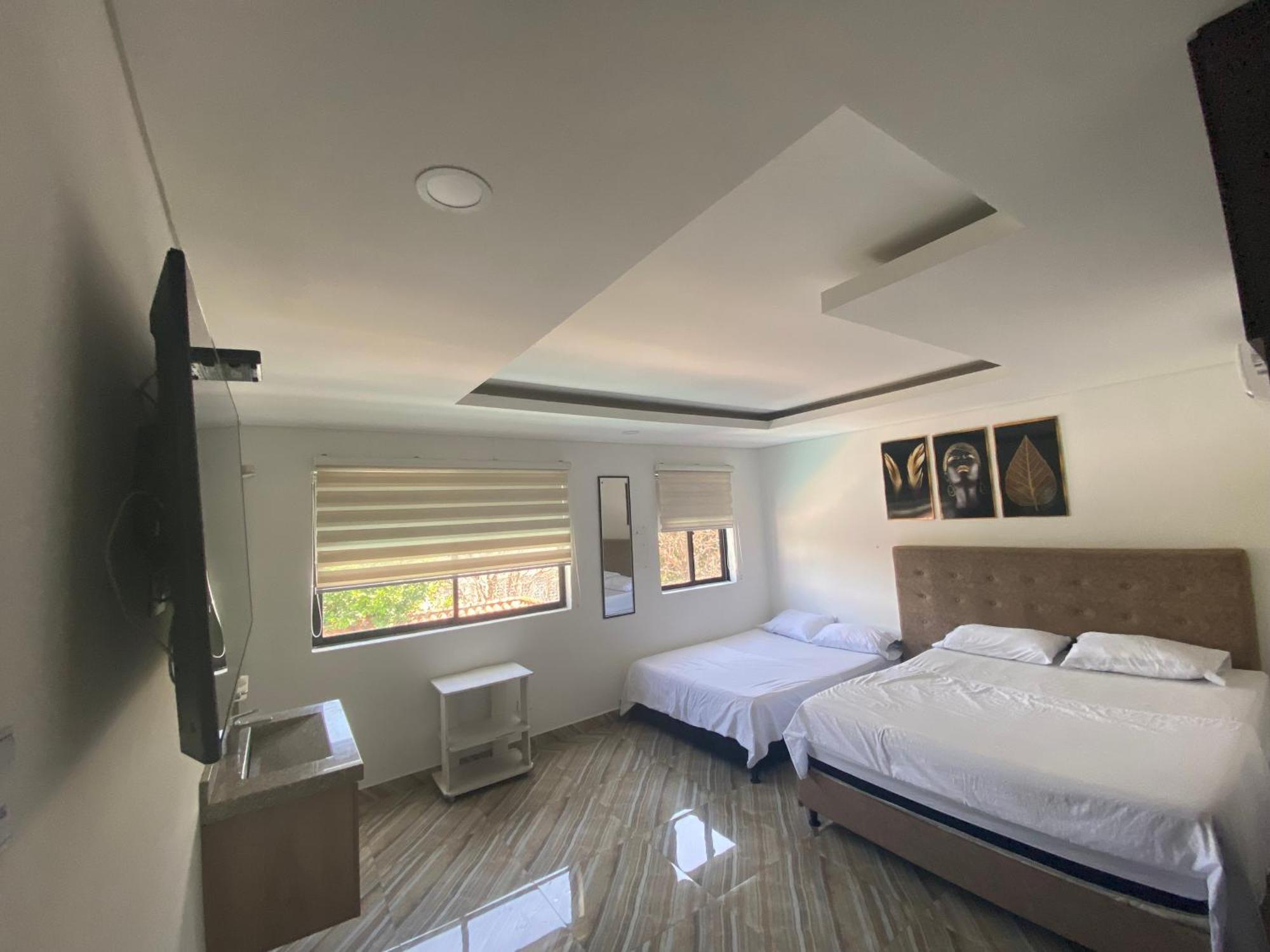 חירארדוט Hotel Deluxe Oasis De La Colina מראה חיצוני תמונה